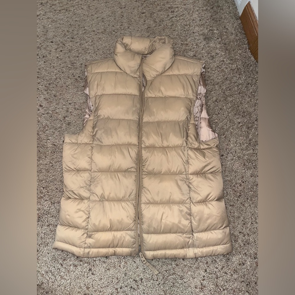 Tan puffer vest